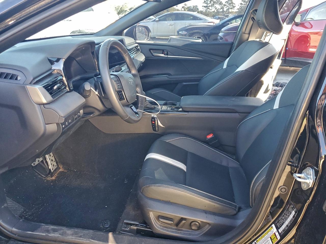 2025 TOYOTA CAMRY XSE photo 7