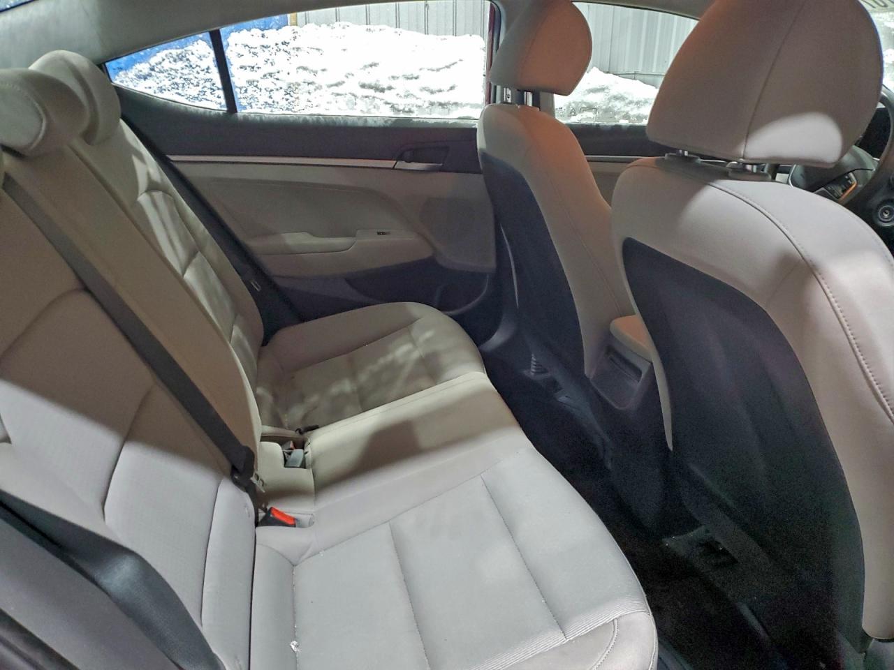 2017 HYUNDAI ELANTRA SE photo 19