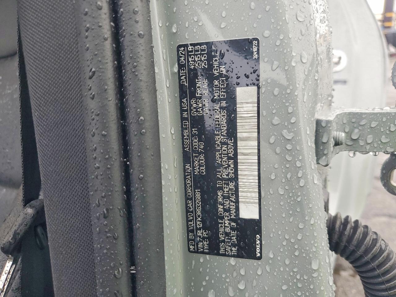 2024 VOLVO S60 CORE photo 12