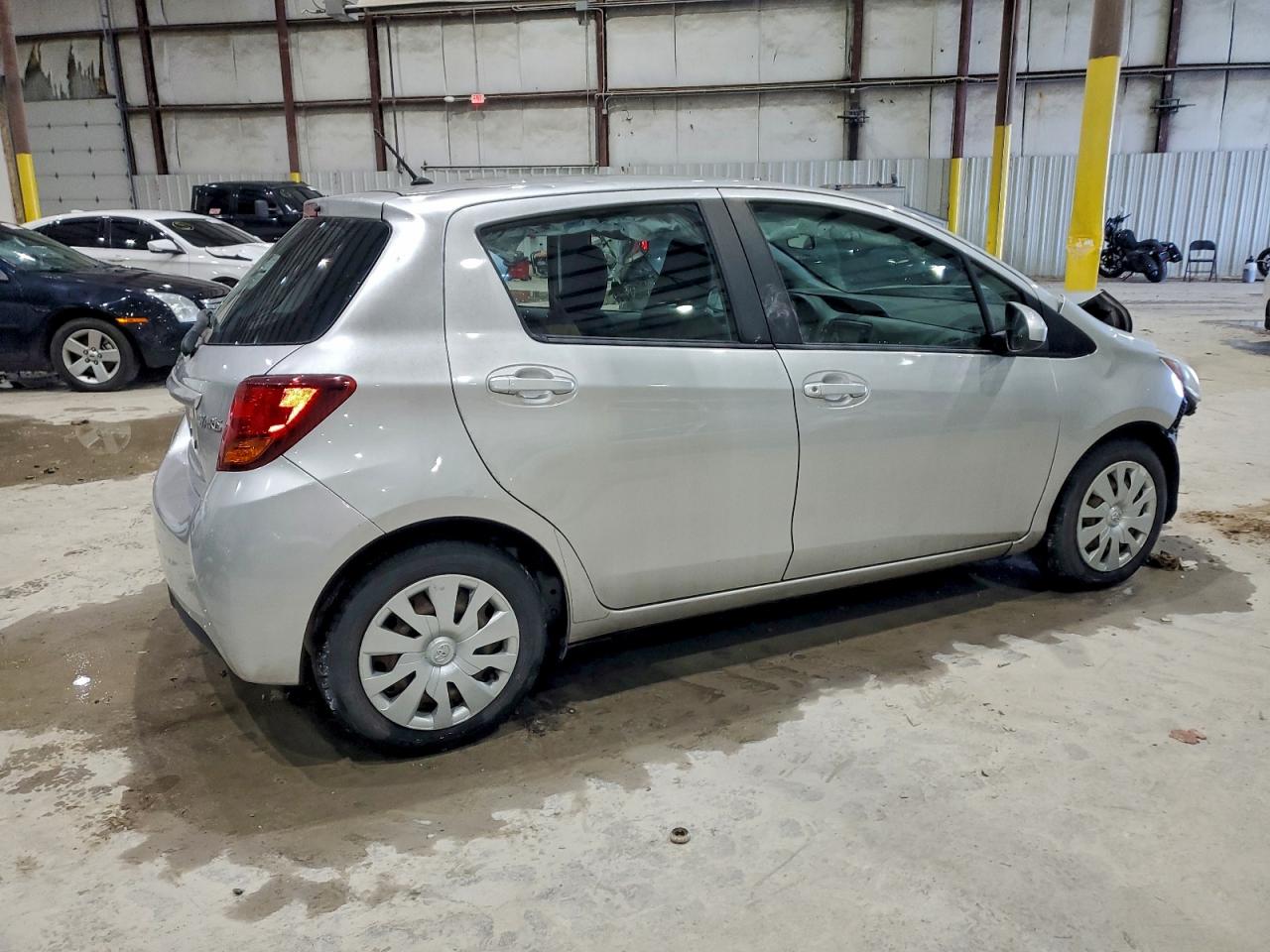 2017 TOYOTA YARIS L photo 5