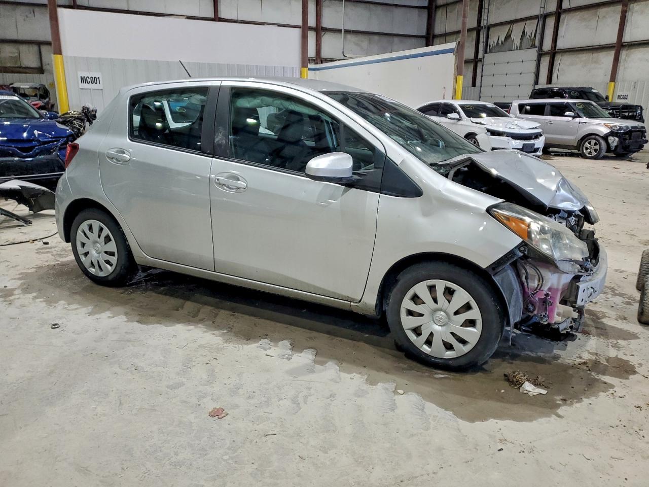 2017 TOYOTA YARIS L photo 7