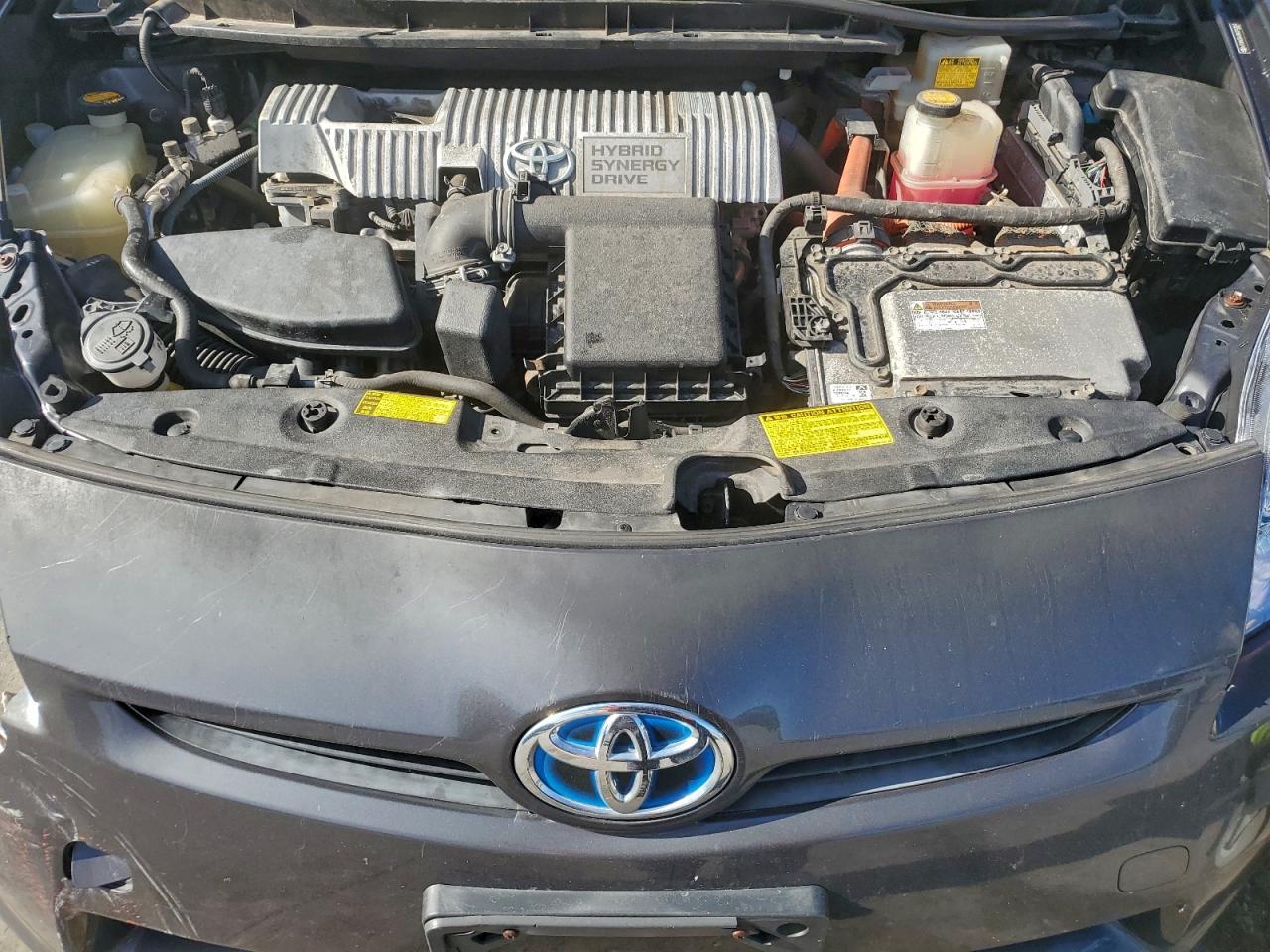 2010 TOYOTA PRIUS photo 11