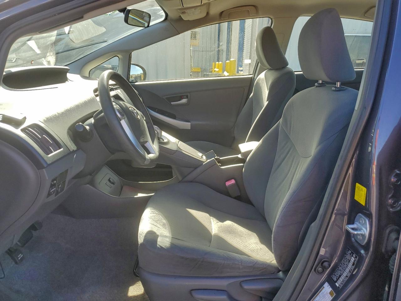 2010 TOYOTA PRIUS photo 7