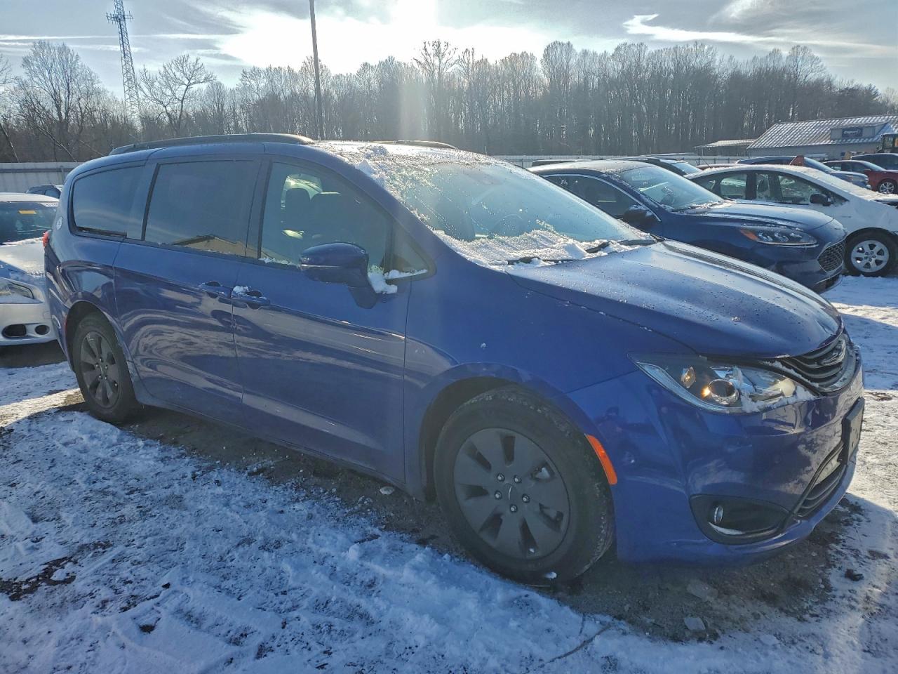 2019 CHRYSLER PACIFICA HYBRID LIMITED photo 4
