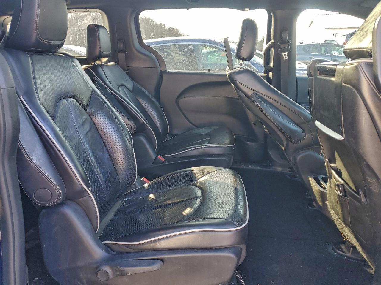2019 CHRYSLER PACIFICA HYBRID LIMITED photo 11