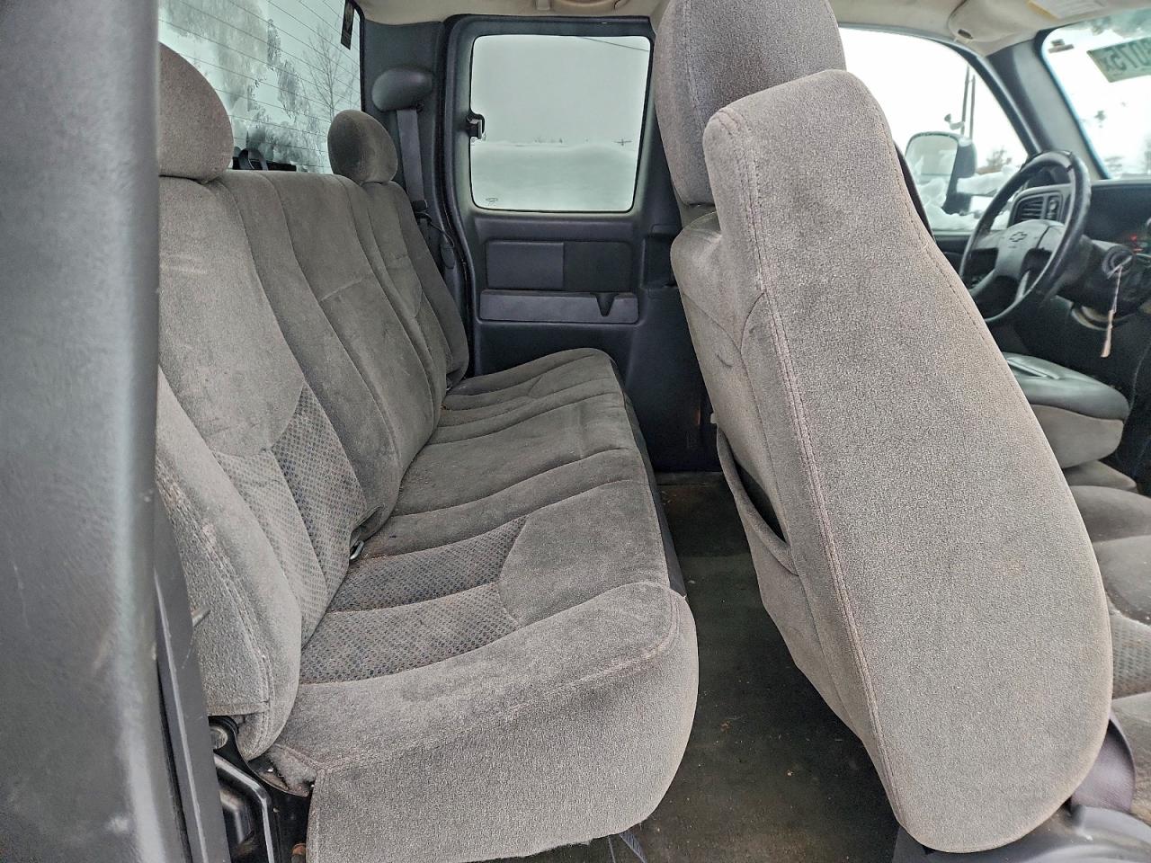 2005 CHEVROLET SILVERADO K1500 photo 10