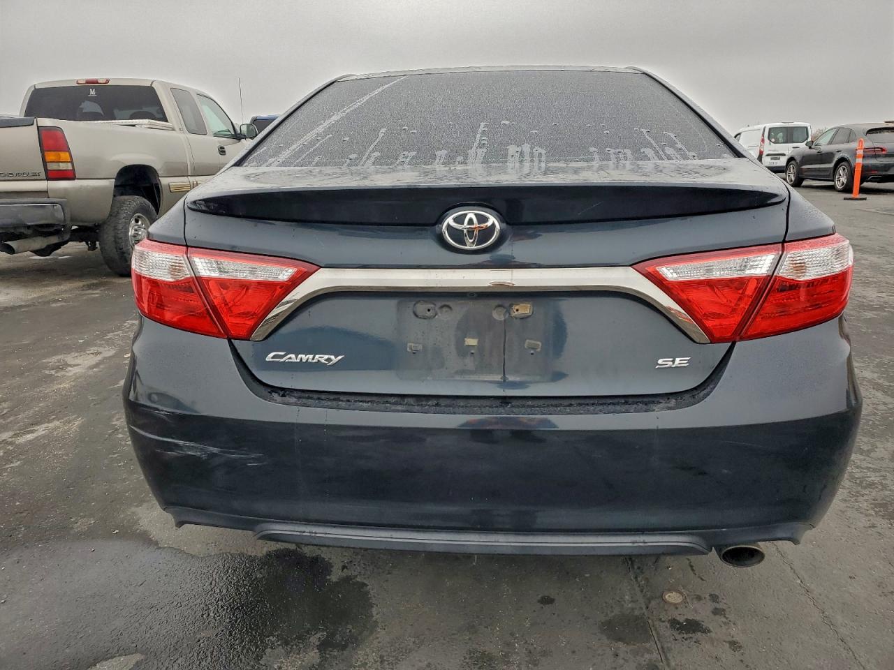 2017 TOYOTA CAMRY LE photo 6