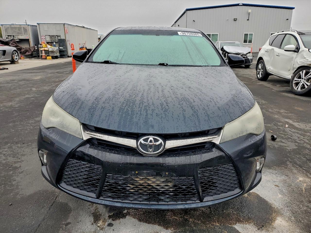 2017 TOYOTA CAMRY LE photo 5