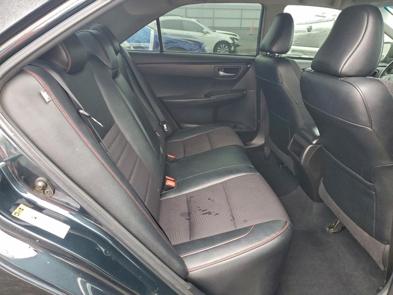 2017 TOYOTA CAMRY LE photo 10