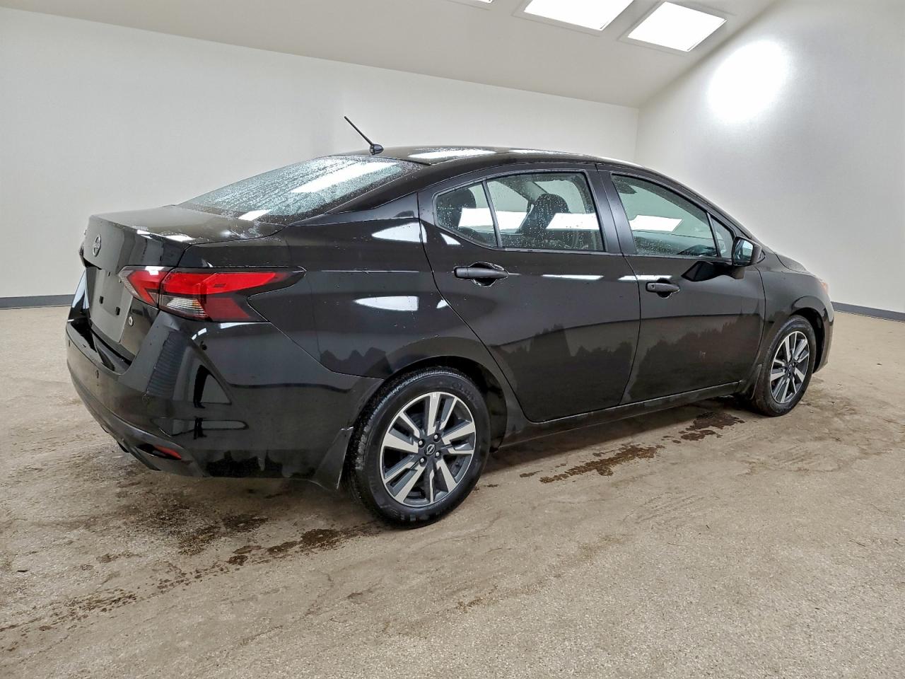 2024 NISSAN VERSA S photo 3