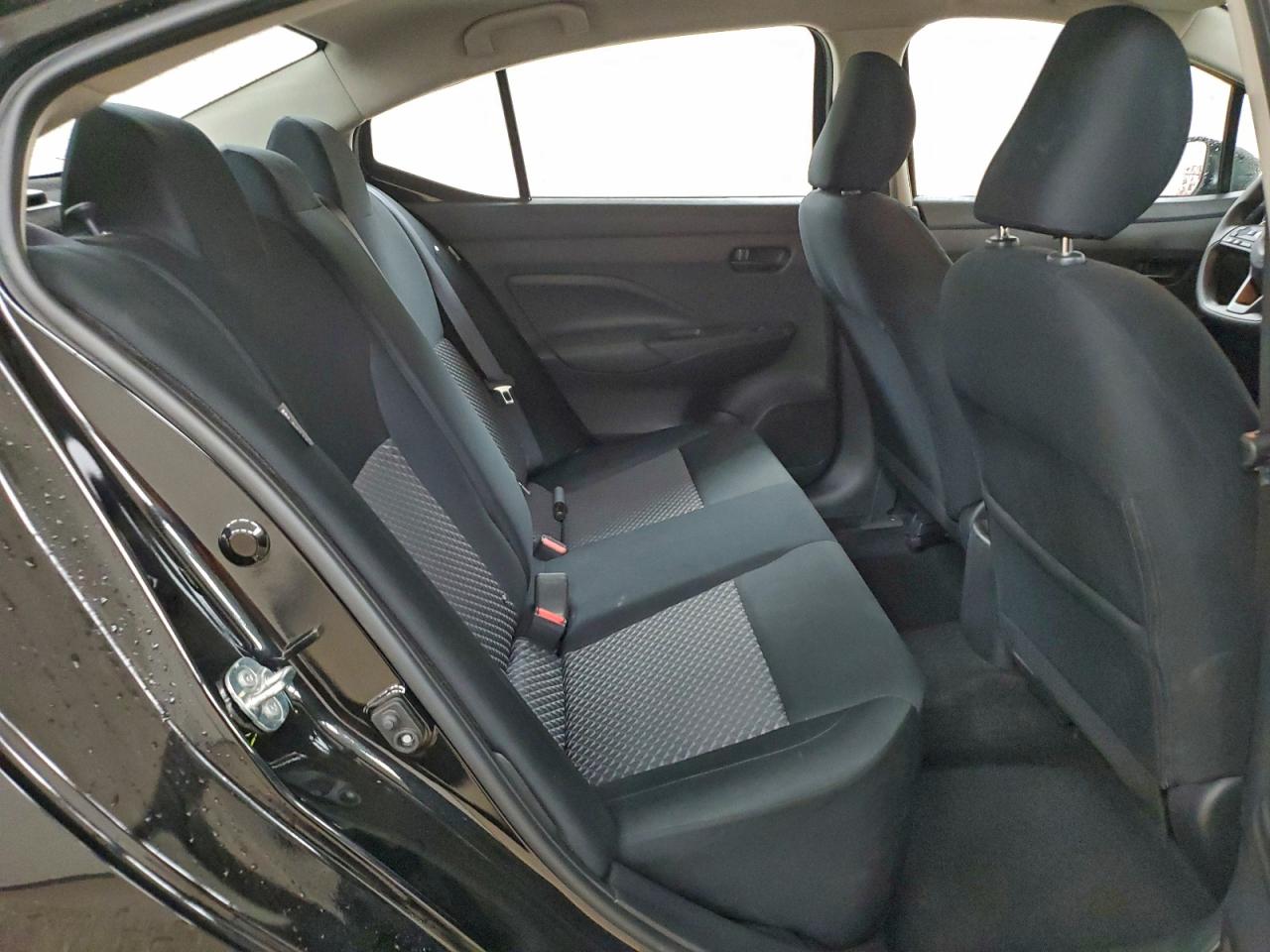 2024 NISSAN VERSA S photo 10