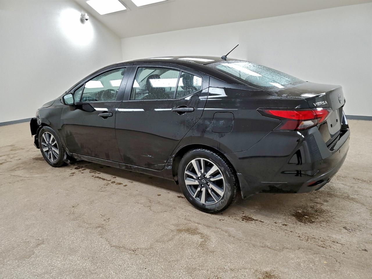 2024 NISSAN VERSA S photo 2