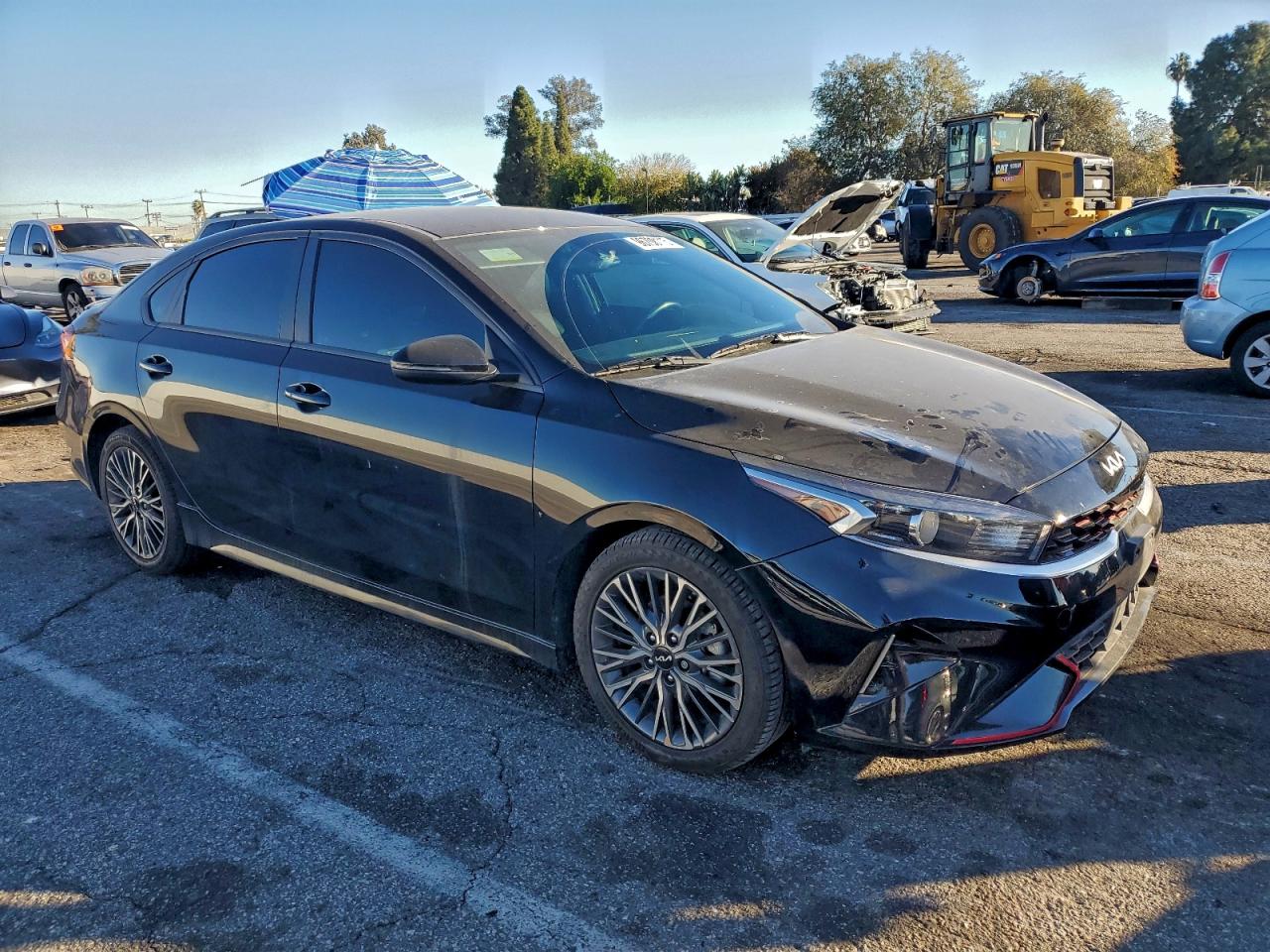 2024 KIA FORTE GT LINE photo 4