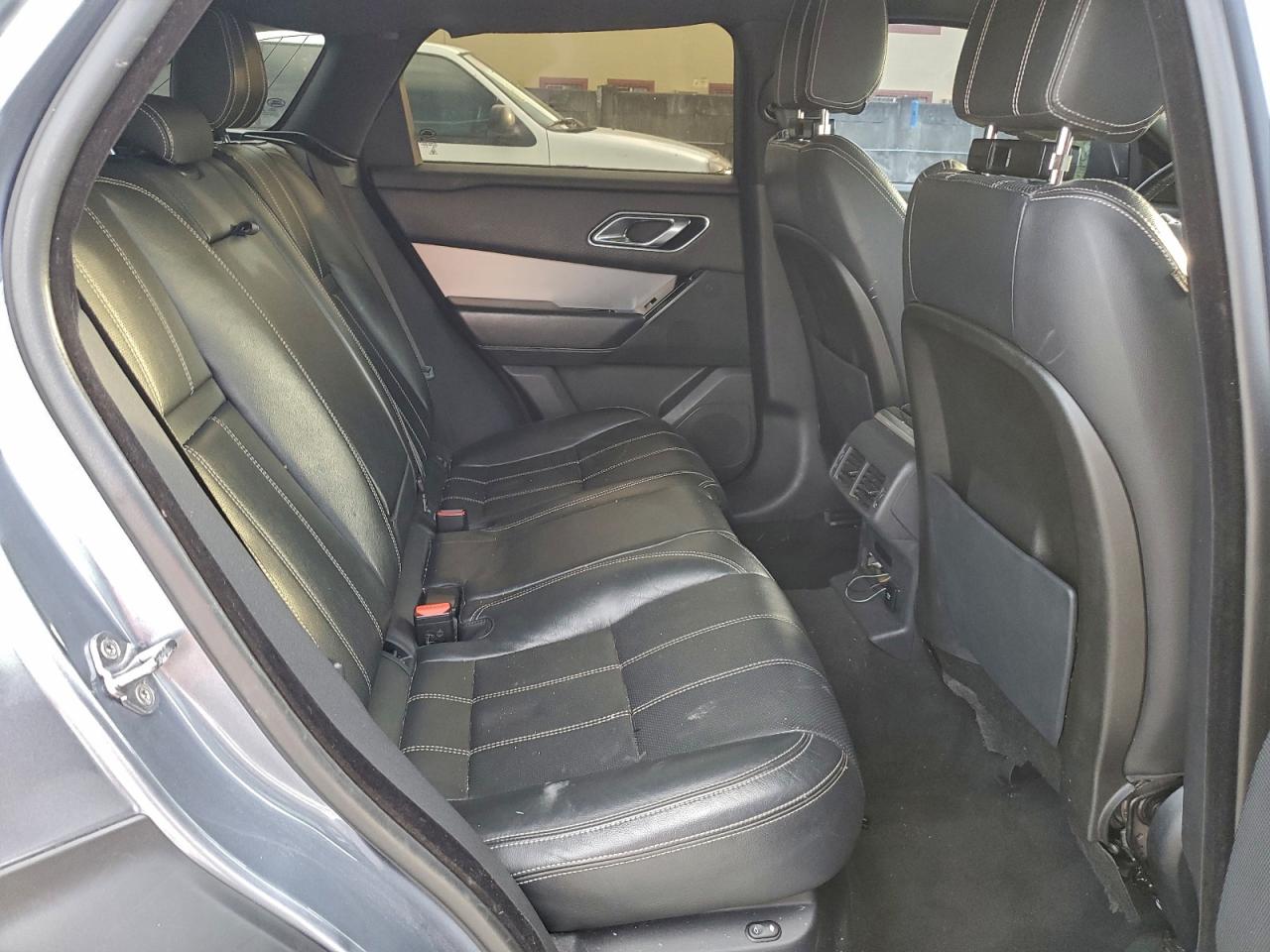 2018 LAND ROVER RANGE ROVER VELAR S photo 10