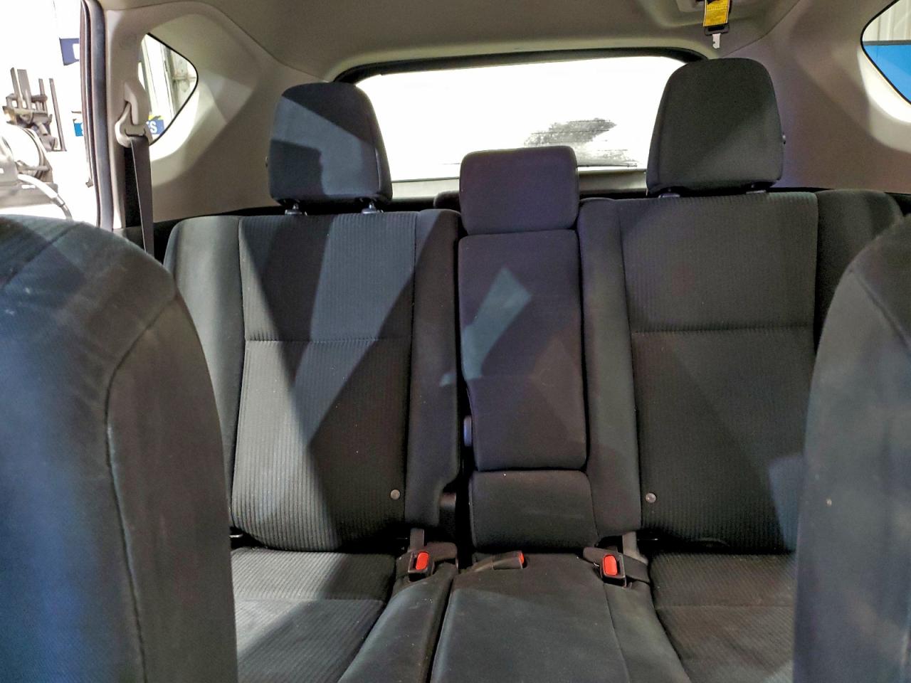 2018 TOYOTA RAV4 LE photo 10