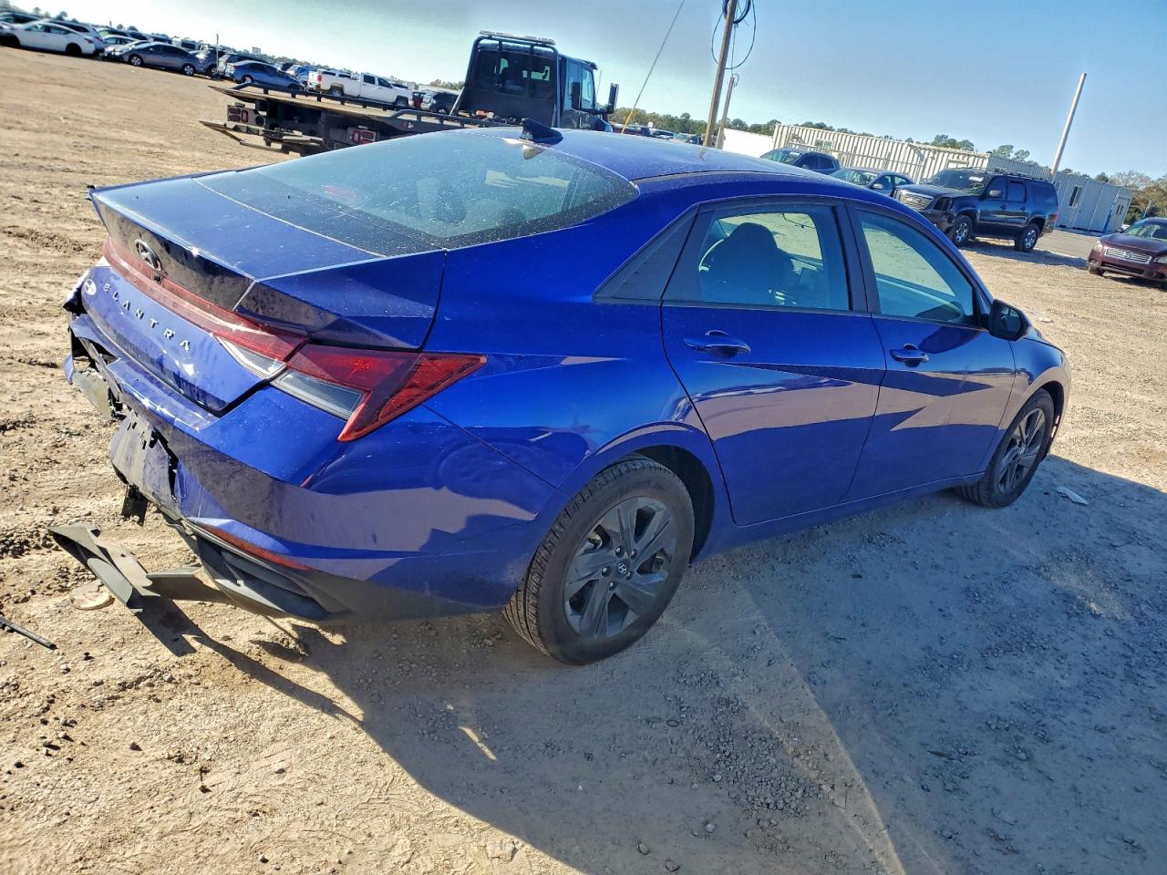 2023 HYUNDAI ELANTRA SEL photo 3