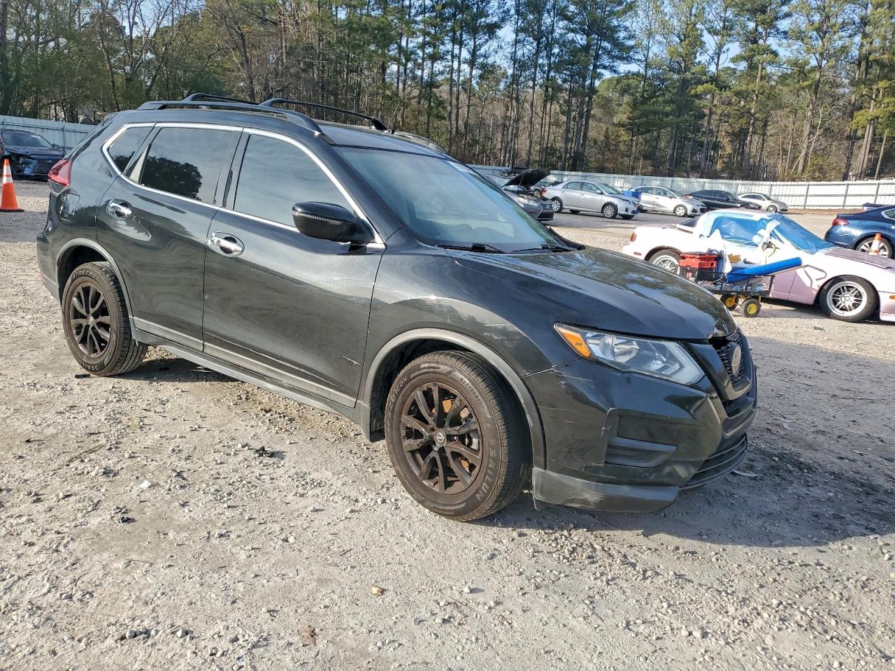 2018 NISSAN ROGUE S photo 4