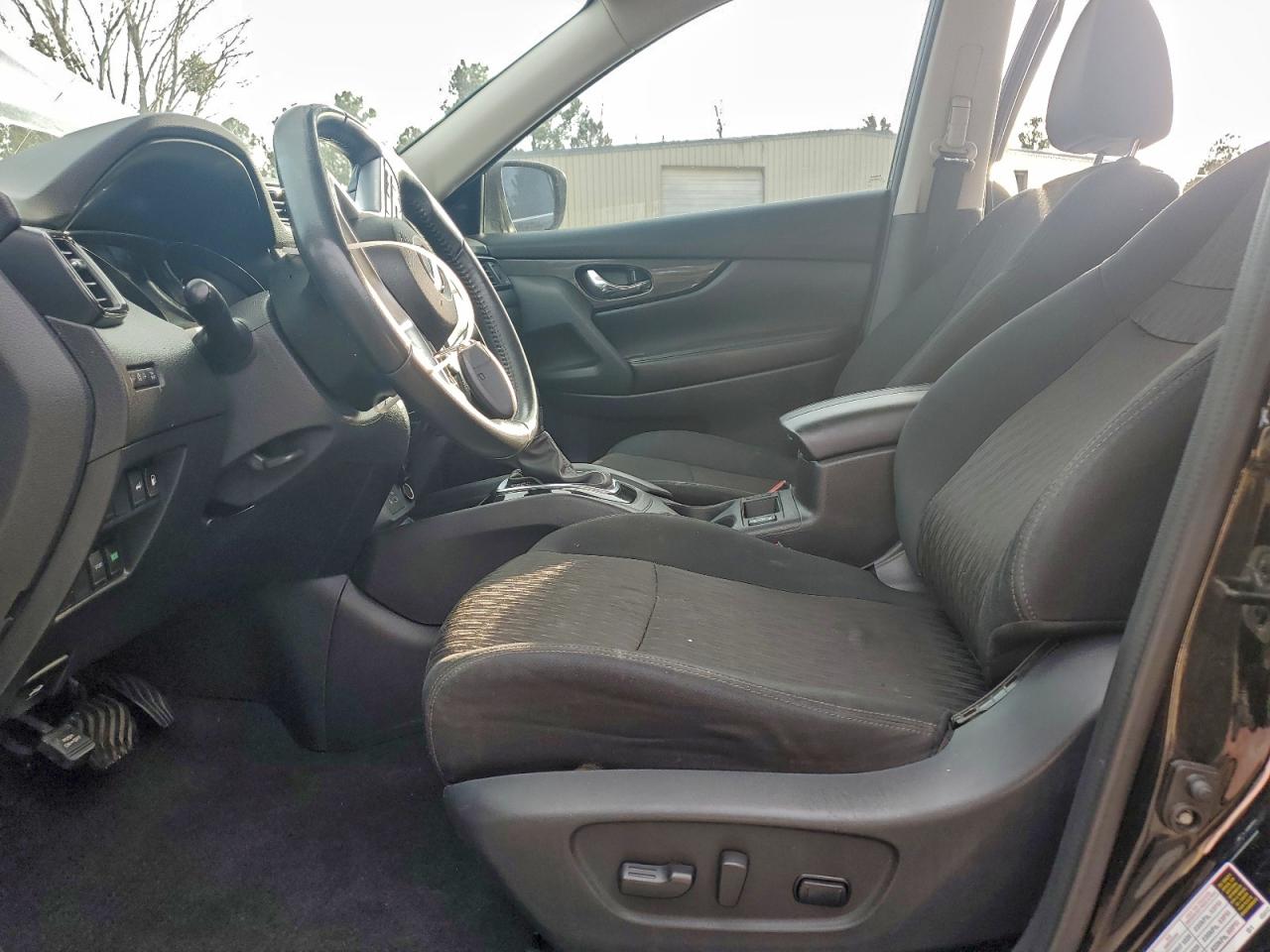 2018 NISSAN ROGUE S photo 7