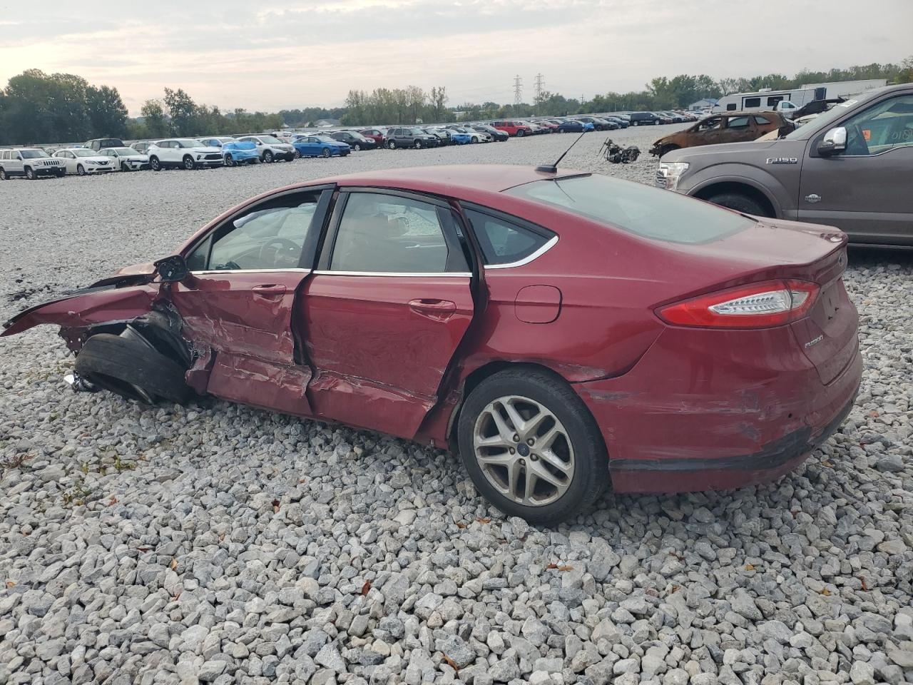 2015 FORD FUSION SE photo 2