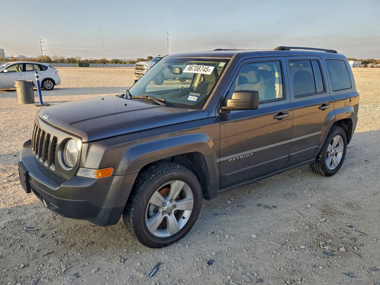 2017 JEEP PATRIOT LATITUDE — MINOR DENT/SCRATCHES damage — photo 1