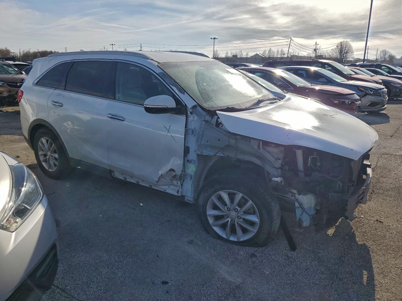 2016 KIA SORENTO LX photo 4