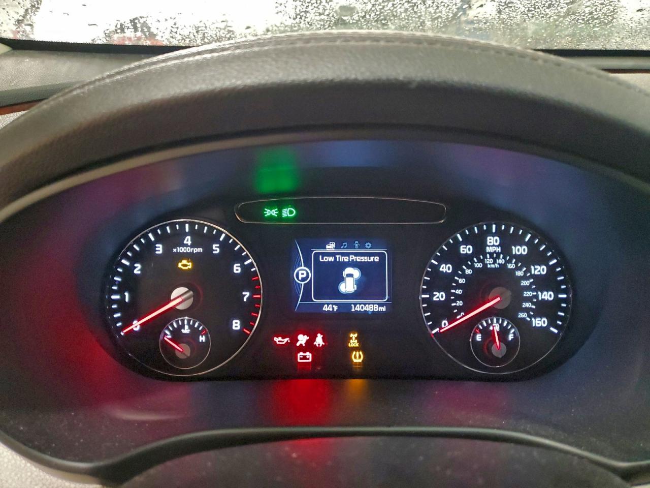 2016 KIA SORENTO LX photo 9