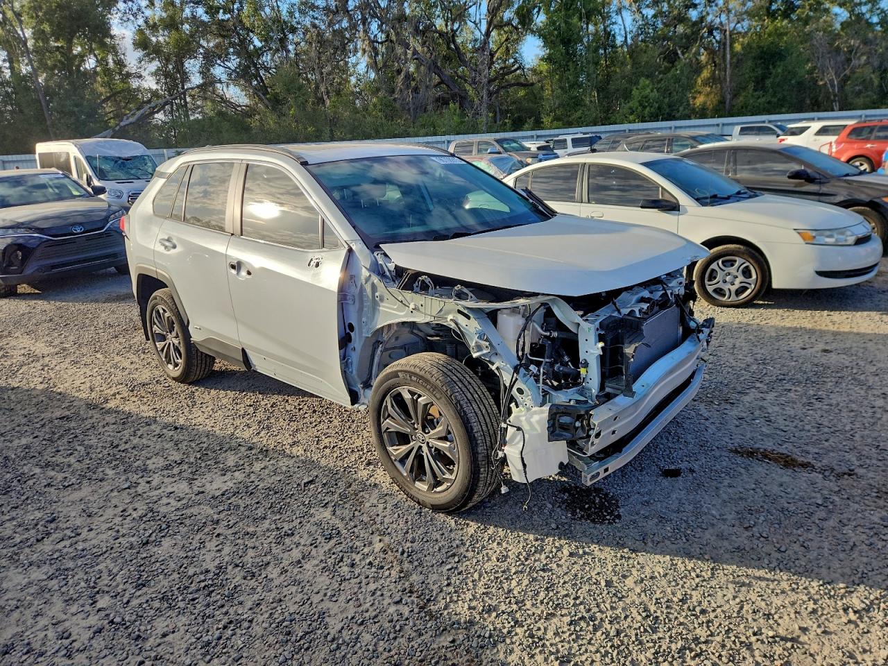 2024 TOYOTA RAV4 XLE PREMIUM photo 4