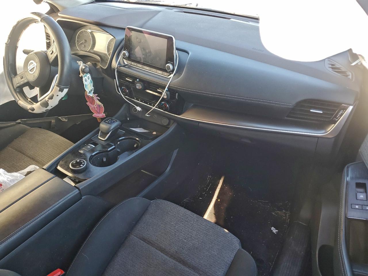 2021 NISSAN ROGUE SV photo 8