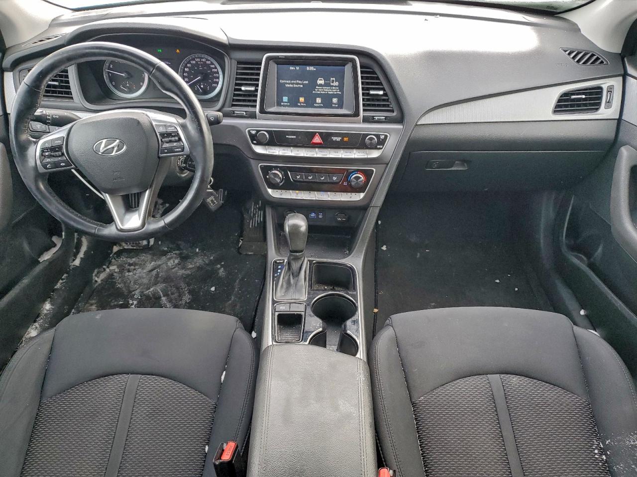 2018 HYUNDAI SONATA SE photo 8