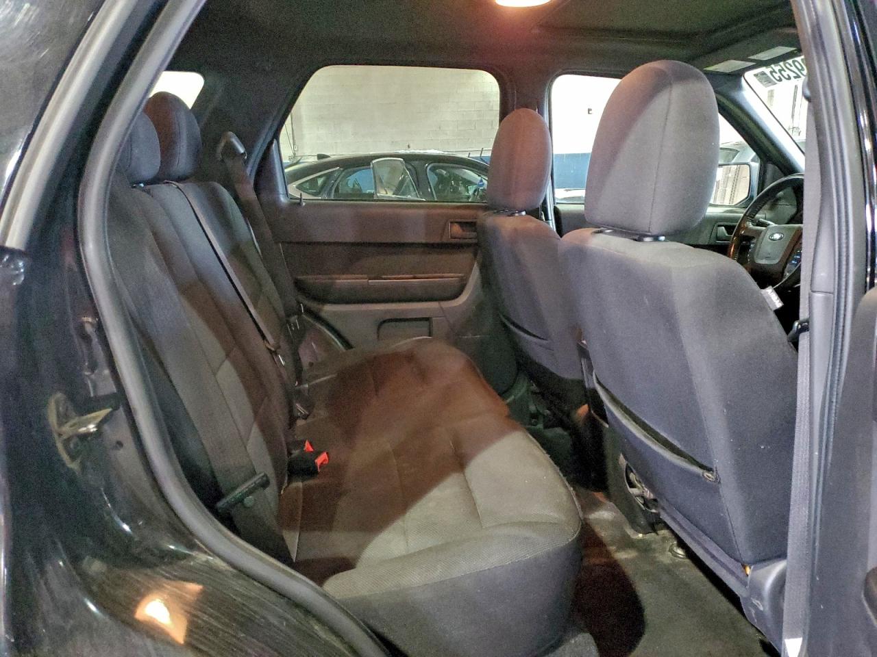 2010 FORD ESCAPE XLT photo 11