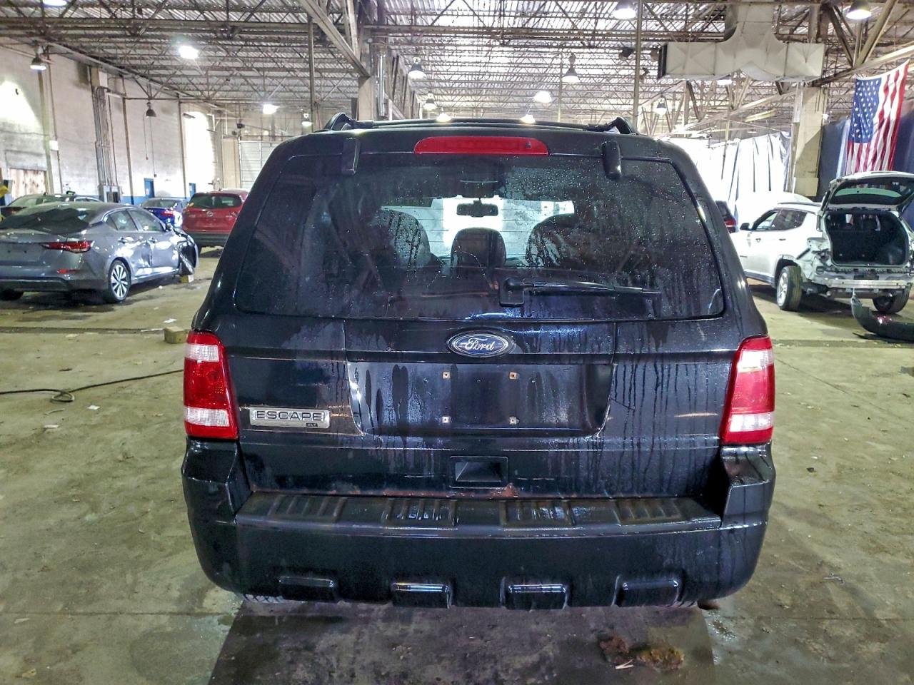 2010 FORD ESCAPE XLT photo 6