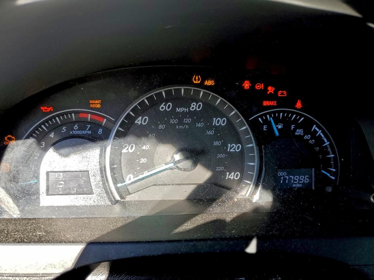 2015 TOYOTA CAMRY LE photo 9