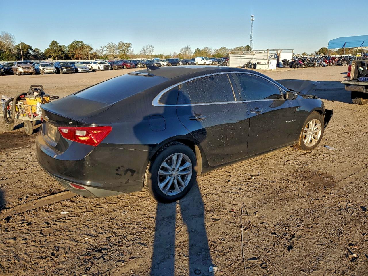 2018 CHEVROLET MALIBU LT photo 3