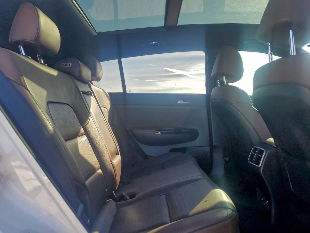 2017 KIA SPORTAGE SX photo 11