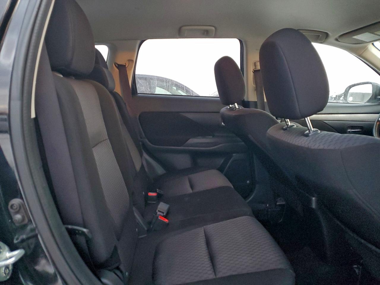 2014 MITSUBISHI OUTLANDER ES photo 11