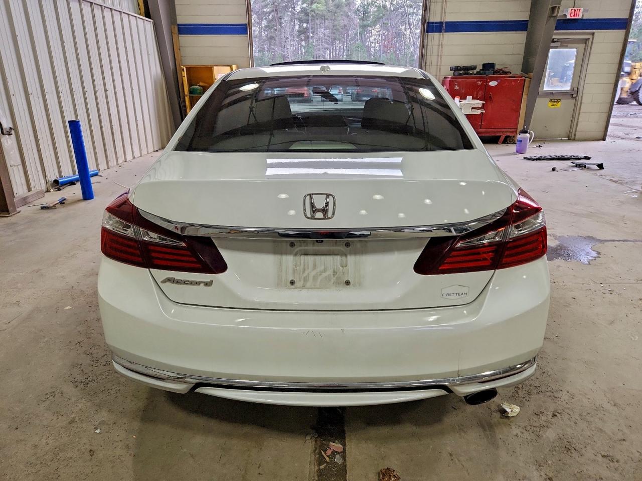 2017 HONDA ACCORD EXL photo 6