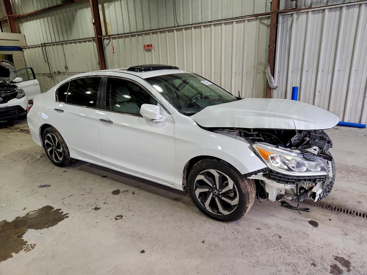 2017 HONDA ACCORD EXL photo 4