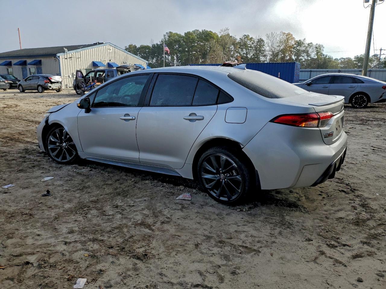 2024 TOYOTA COROLLA SE photo 2