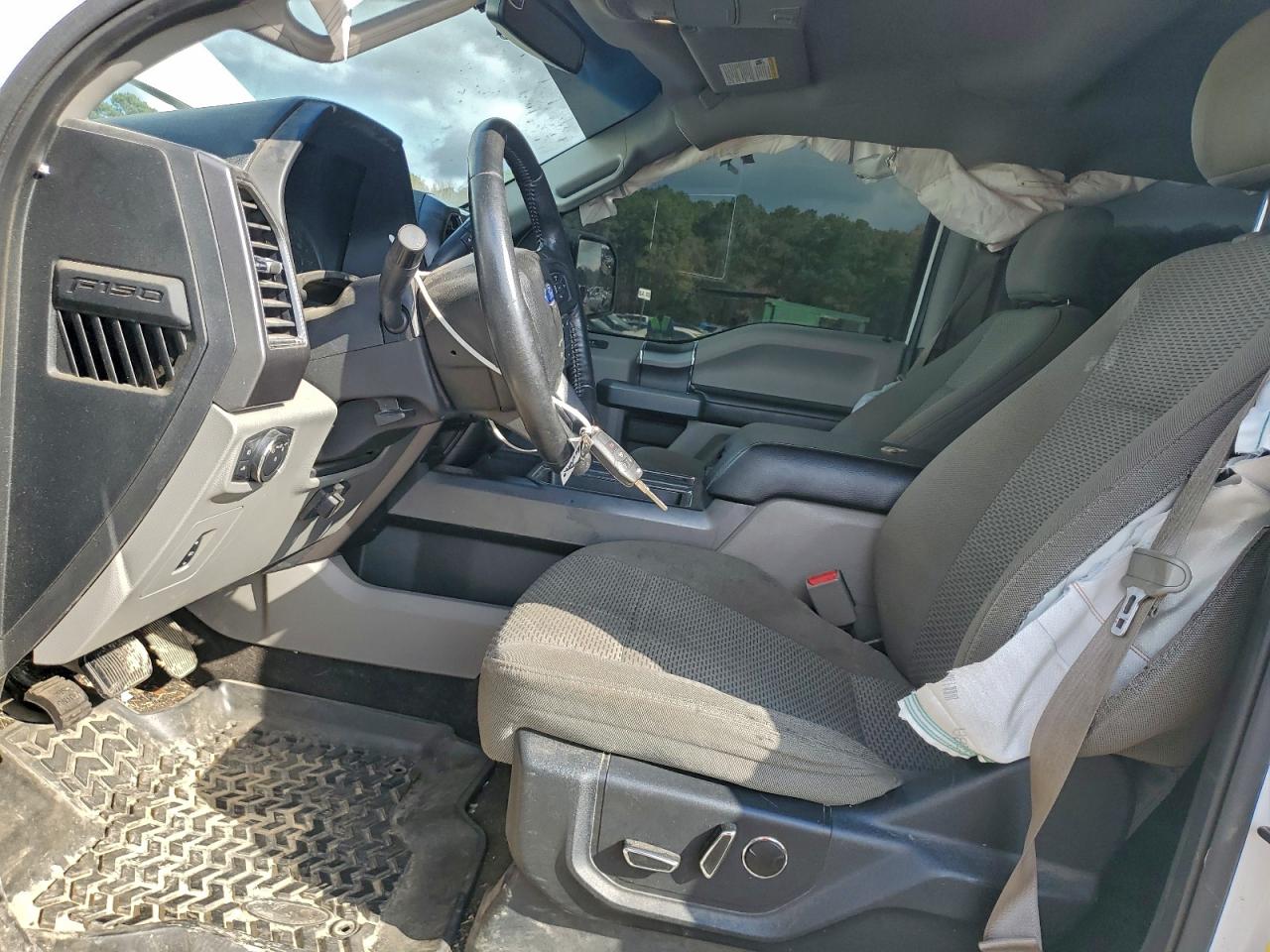 2017 FORD F150 SUPERCREW photo 7