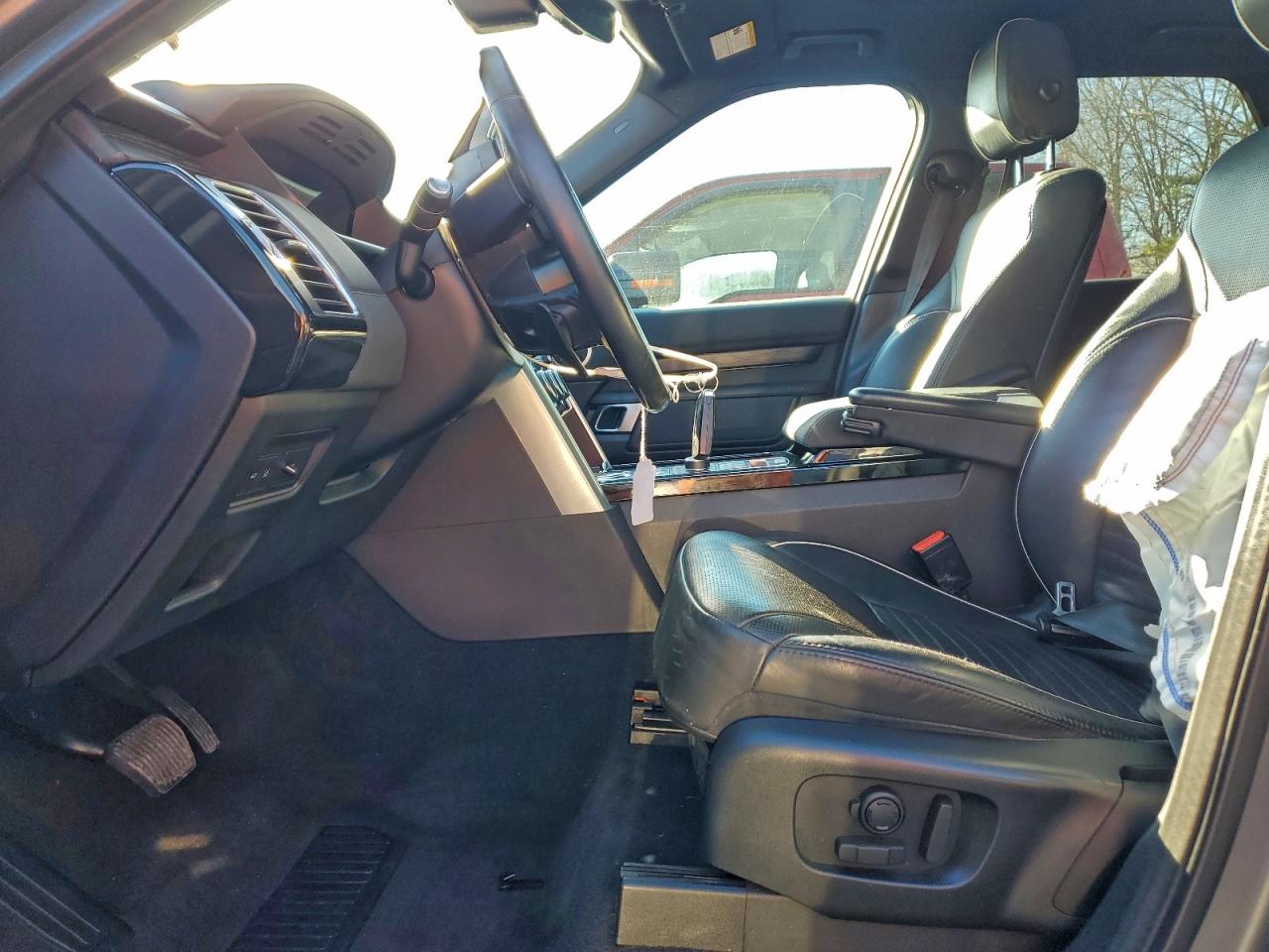 2018 LAND ROVER DISCOVERY HSE photo 13
