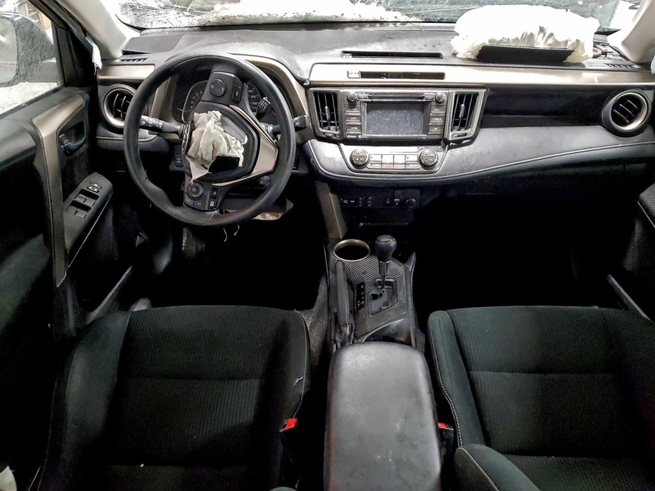 2015 TOYOTA RAV4 XLE photo 15
