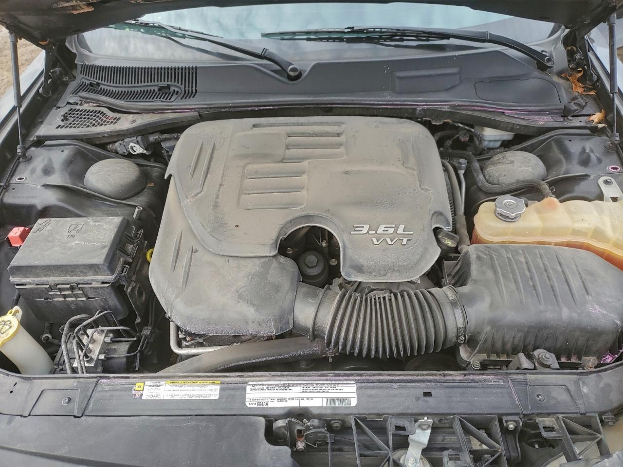 2012 DODGE CHALLENGER SXT photo 11