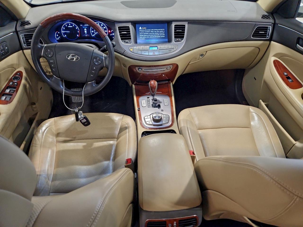 2012 HYUNDAI GENESIS 4.6L photo 8
