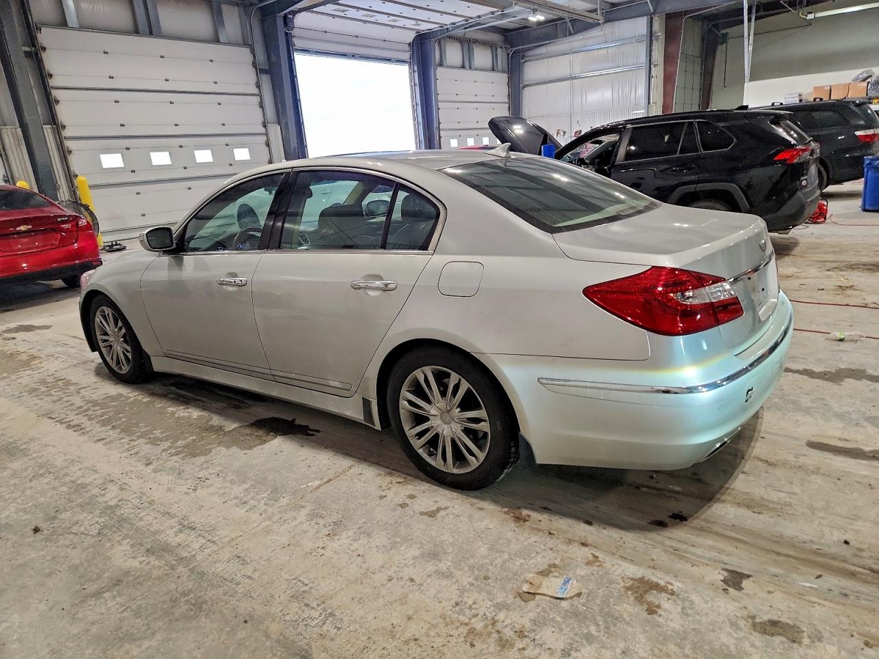 2012 HYUNDAI GENESIS 4.6L photo 2