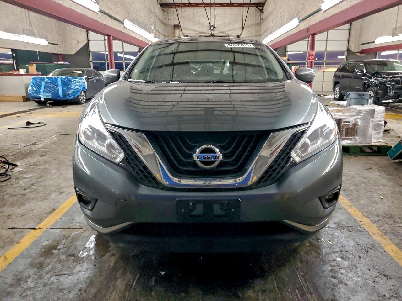 2017 NISSAN MURANO S photo 5