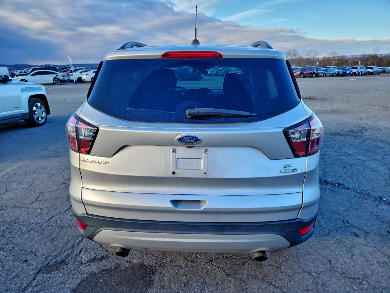 2018 FORD ESCAPE SE photo 6