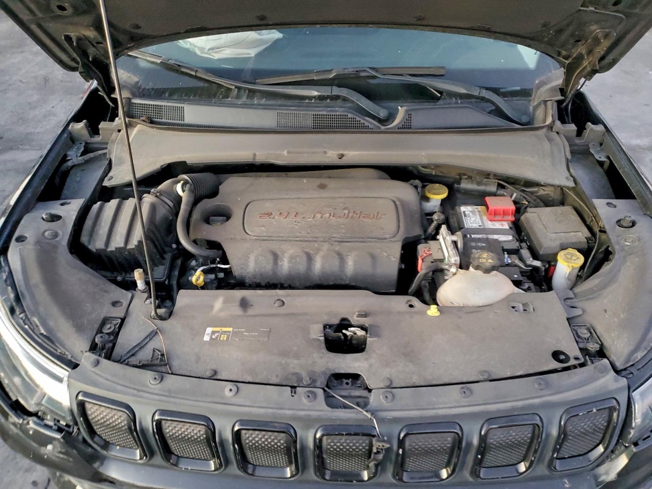 2022 JEEP COMPASS LATITUDE LUX photo 12