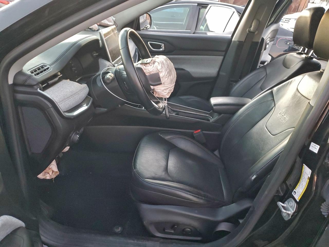 2022 JEEP COMPASS LATITUDE LUX photo 7