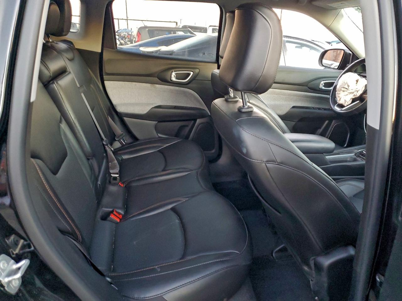 2022 JEEP COMPASS LATITUDE LUX photo 11