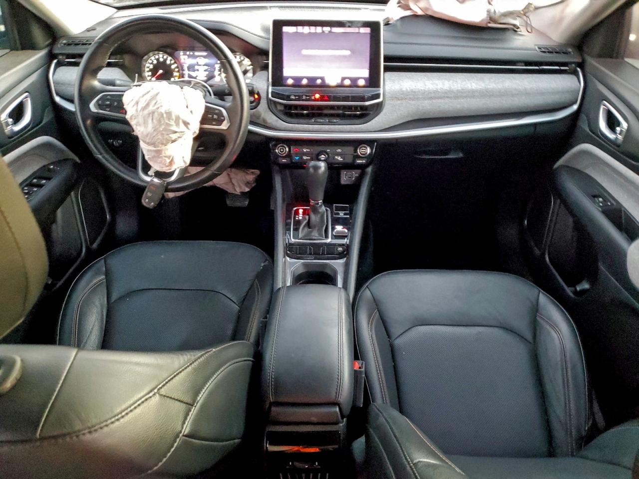 2022 JEEP COMPASS LATITUDE LUX photo 8